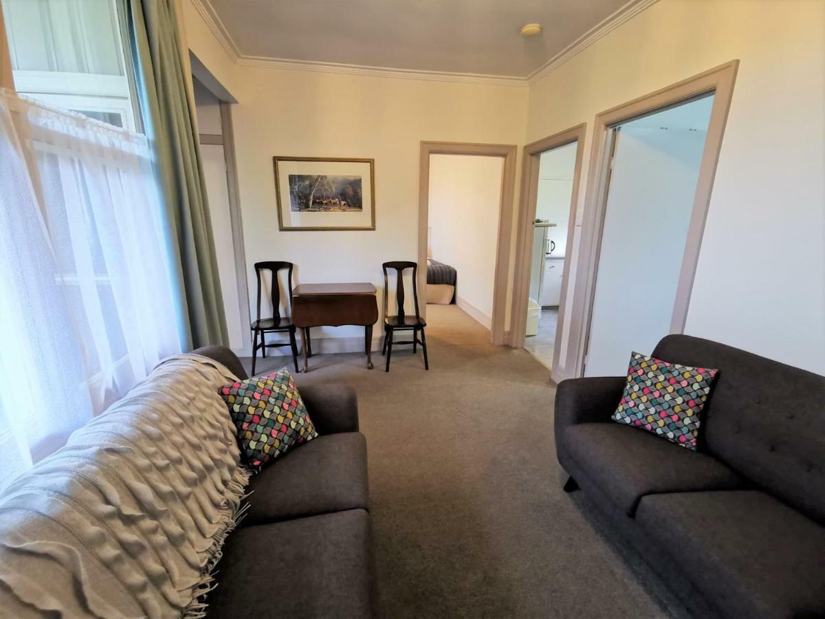 Elm Lodge Bright Ngoại thất bức ảnh